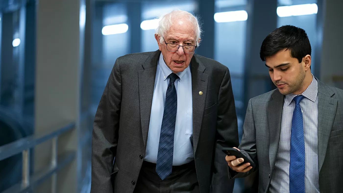 Sanders pushes for moratorium on AI data center construction