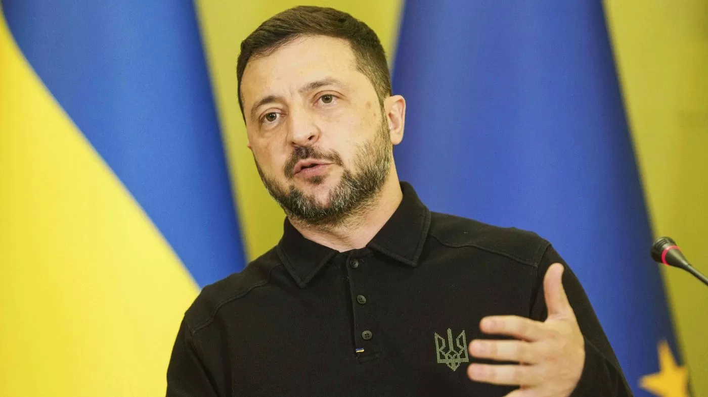 Zelensky offers peace concessions to Putin