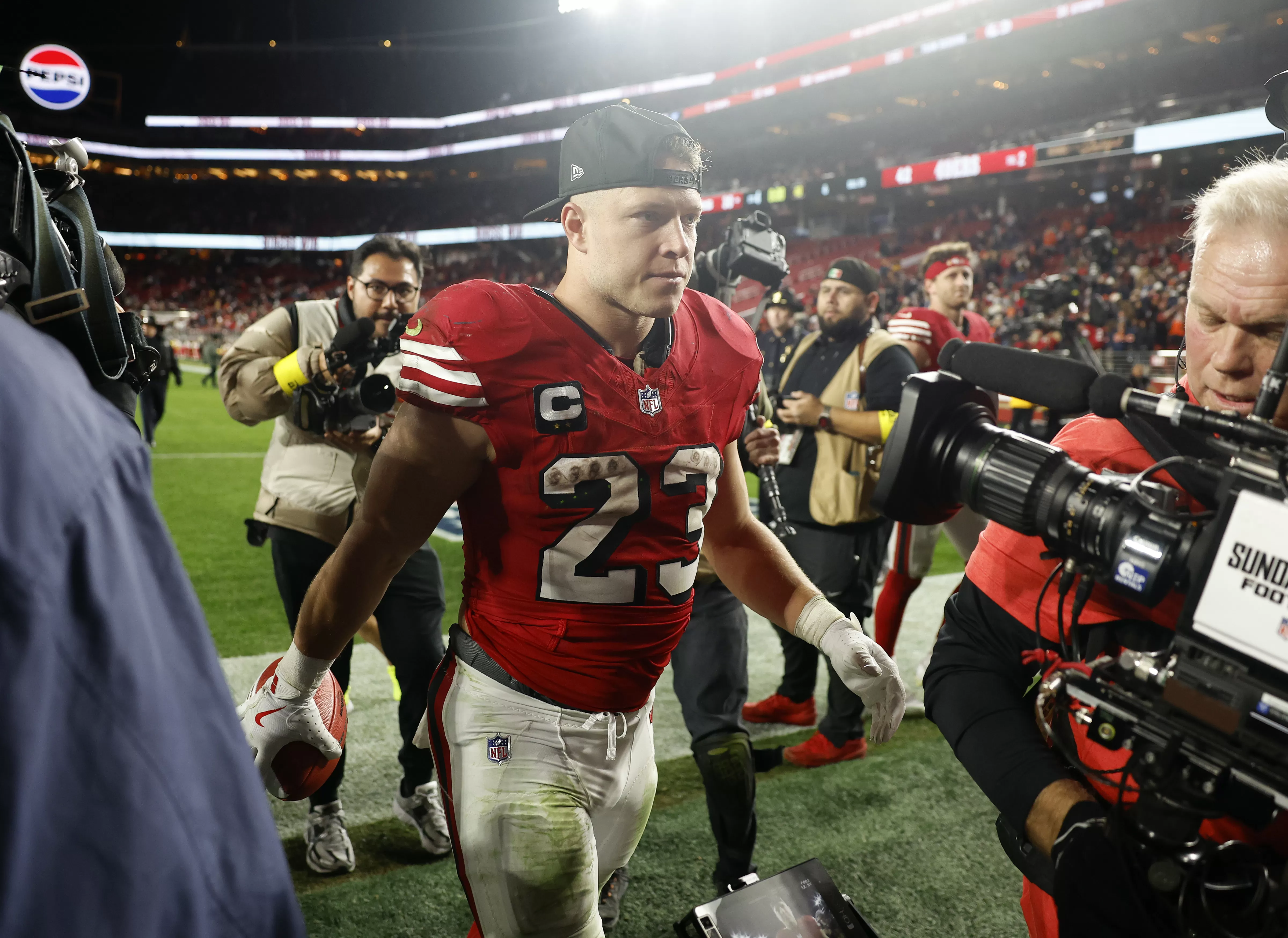 49ers’ Christian McCaffrey battling injury ahead of Saturday showdown with Seattle