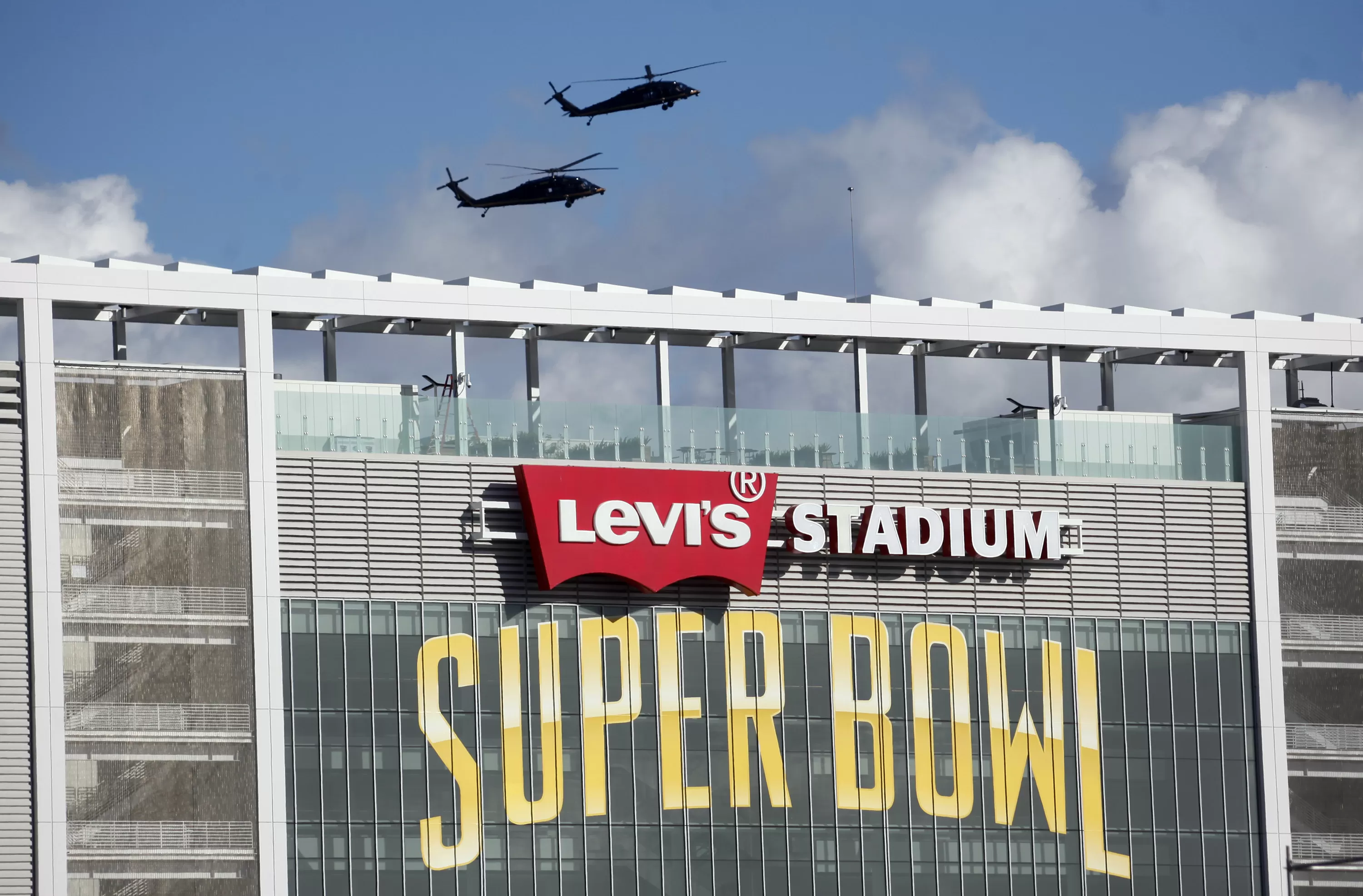 Super Bowl LX: Santa Clara to restrict street vendors, illegal merchandise sales in ‘clean zone’ around Levi’s Stadium