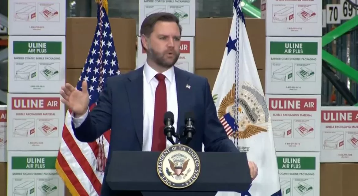 Crowd Erupts in Cheers as Vance Fires Back at Reporter Who Asked About Susie Wiles Calling Him a ‘Conspiracy Theorist’ in Vanity Fair Interview (VIDEO)