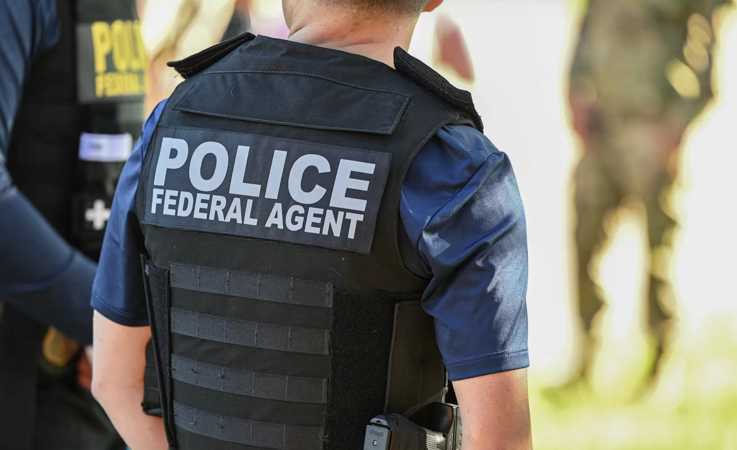 Patriots Raise Over $250,000 For Minnesota ICE Agent as His Family Go Into Hiding — and Rising Fast!