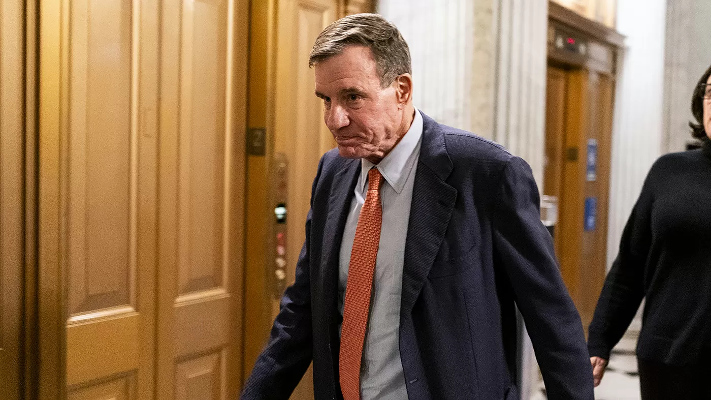 Warner: Trump 'looks kind of silly' accepting Nobel Prize from Machado
