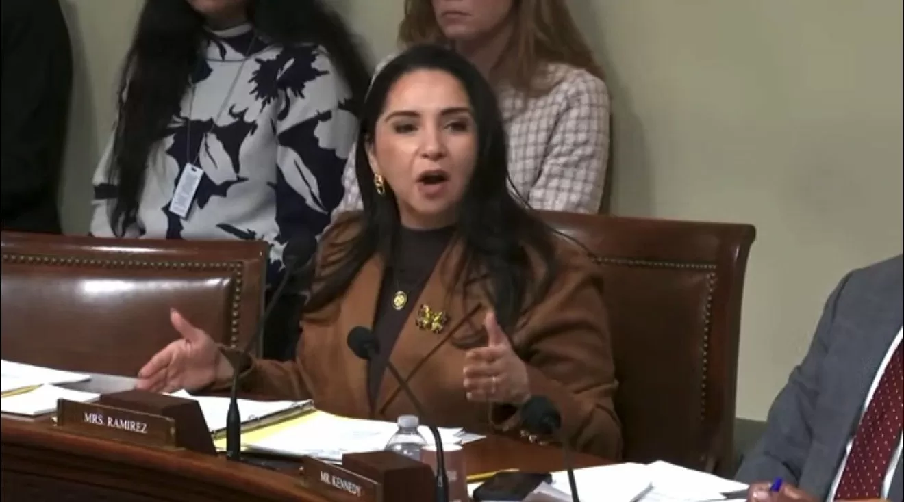 (VIDEO) Rep. Delia Ramirez Announces “Melt ICE Act” to Defund ICE and Prevent Immigrants from Being Detained, Accuses ICE of Murdering Americans