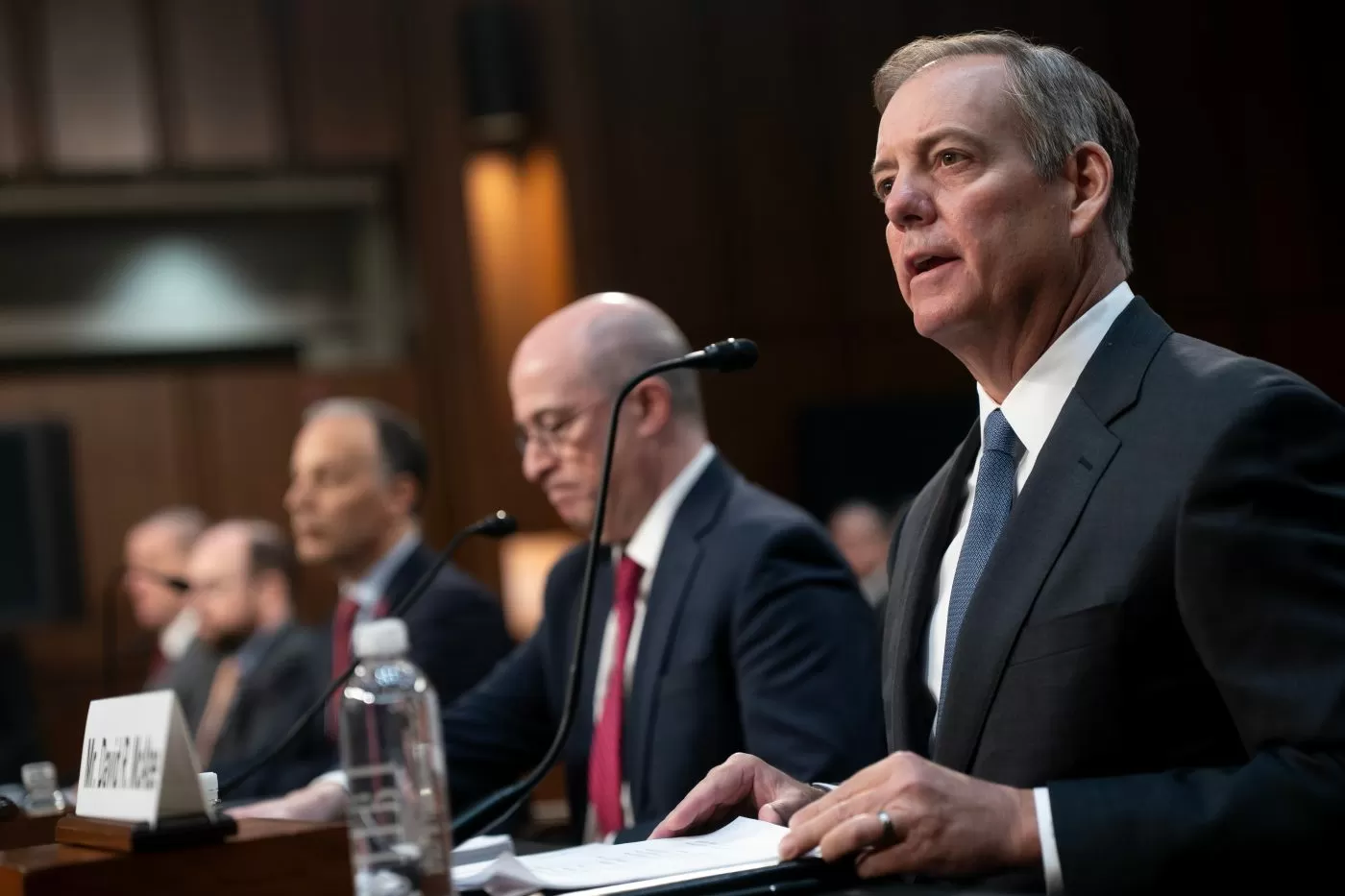 GOP senators grill telecom giants over phone record subpoenas