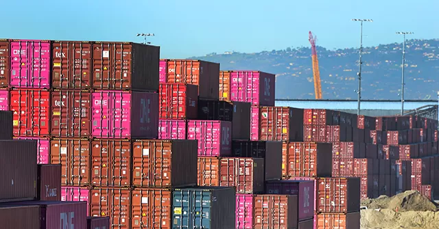 Breitbart Business Digest: Welcome to the ‘Tariff Valley’ Where Imports May Surge