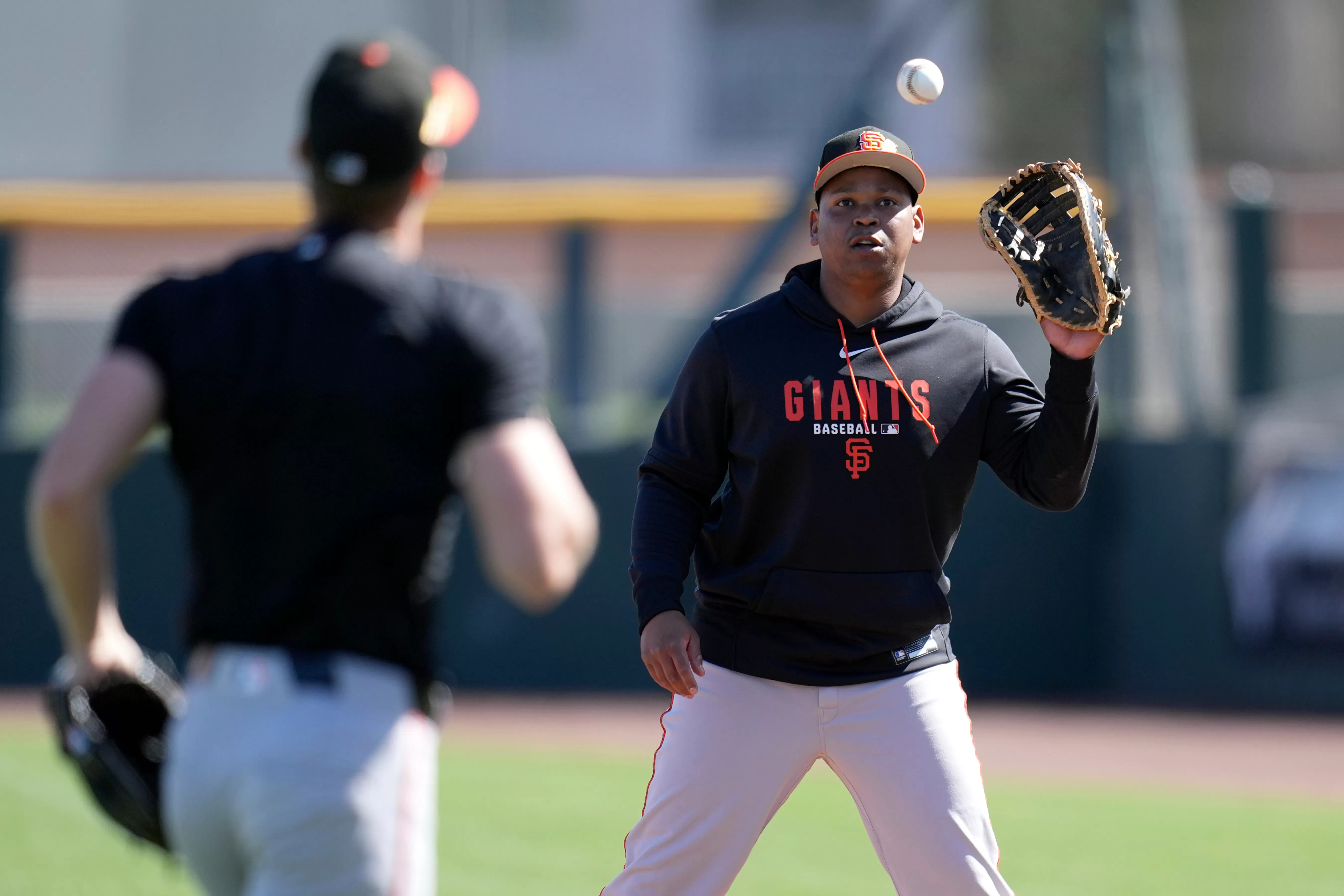 SF Giants’ Devers returns to lineup, Miller scheduled for live BP