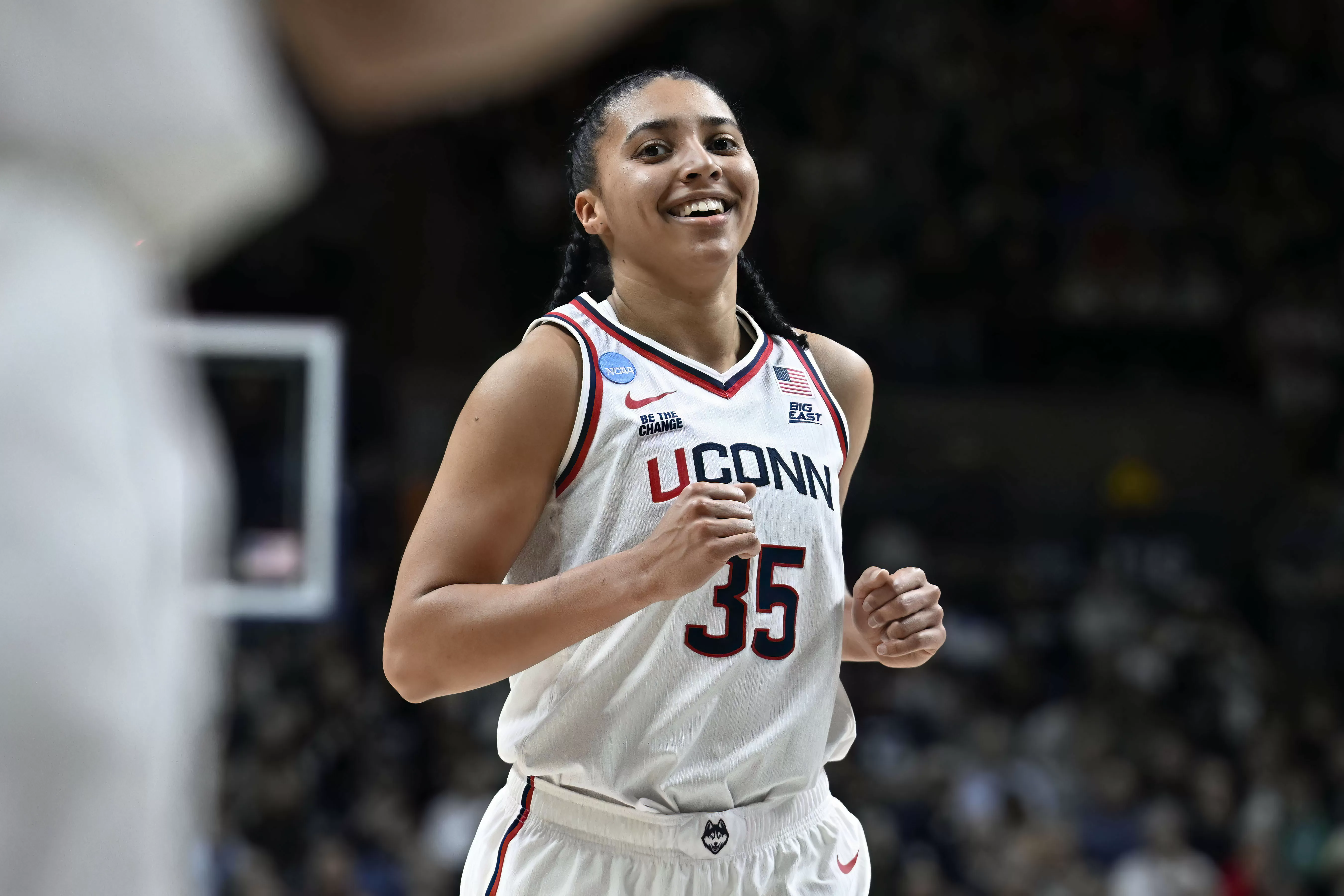 Steph Curry protege Azzi Fudd joins Nike, continues Under Armour exodus