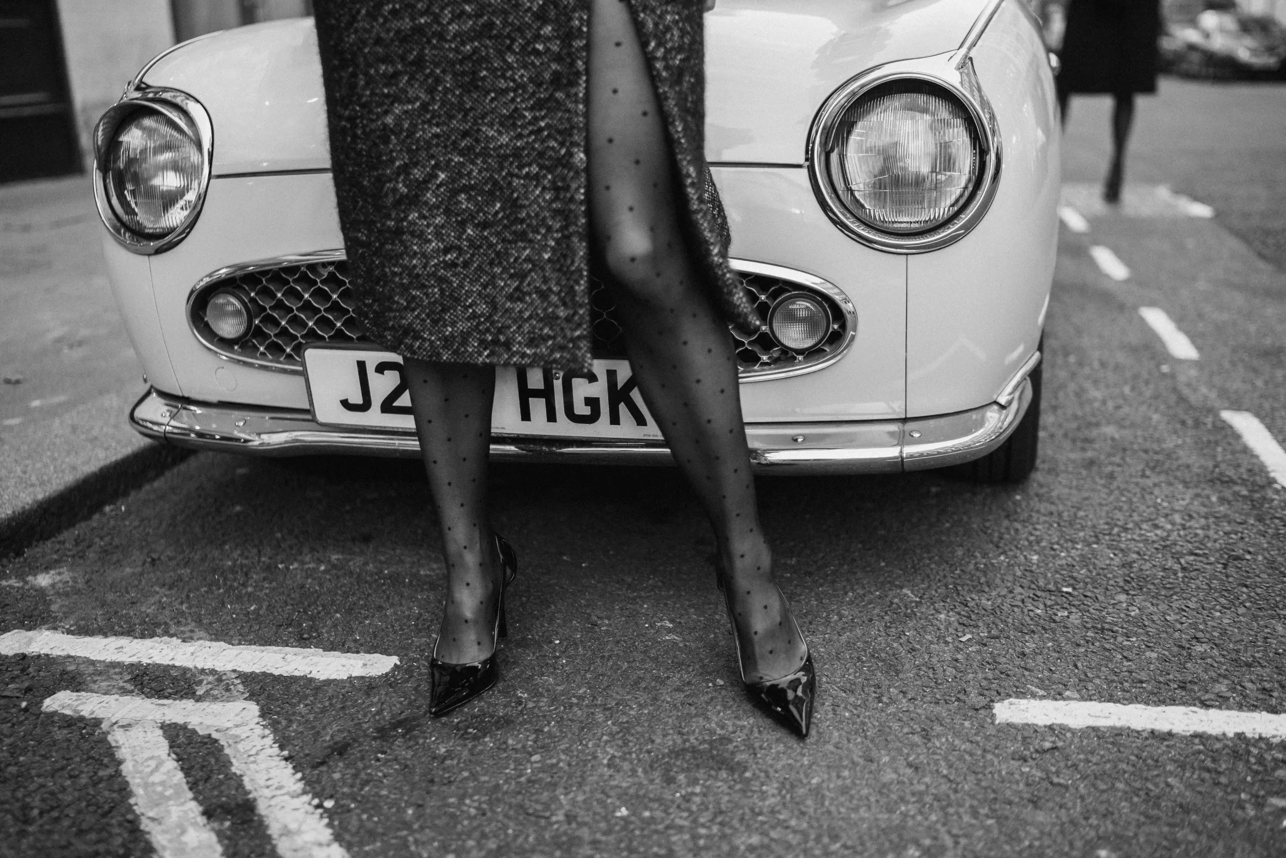 Fashion trends in the modern world: Style, innovation, and personal expression 