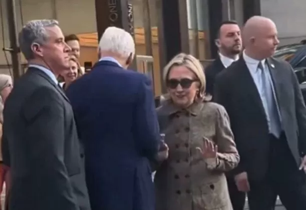 Bill and Hillary Clinton Clumsily Bump Into Each Other as They Try to Navigate the Streets of New York City (VIDEO)