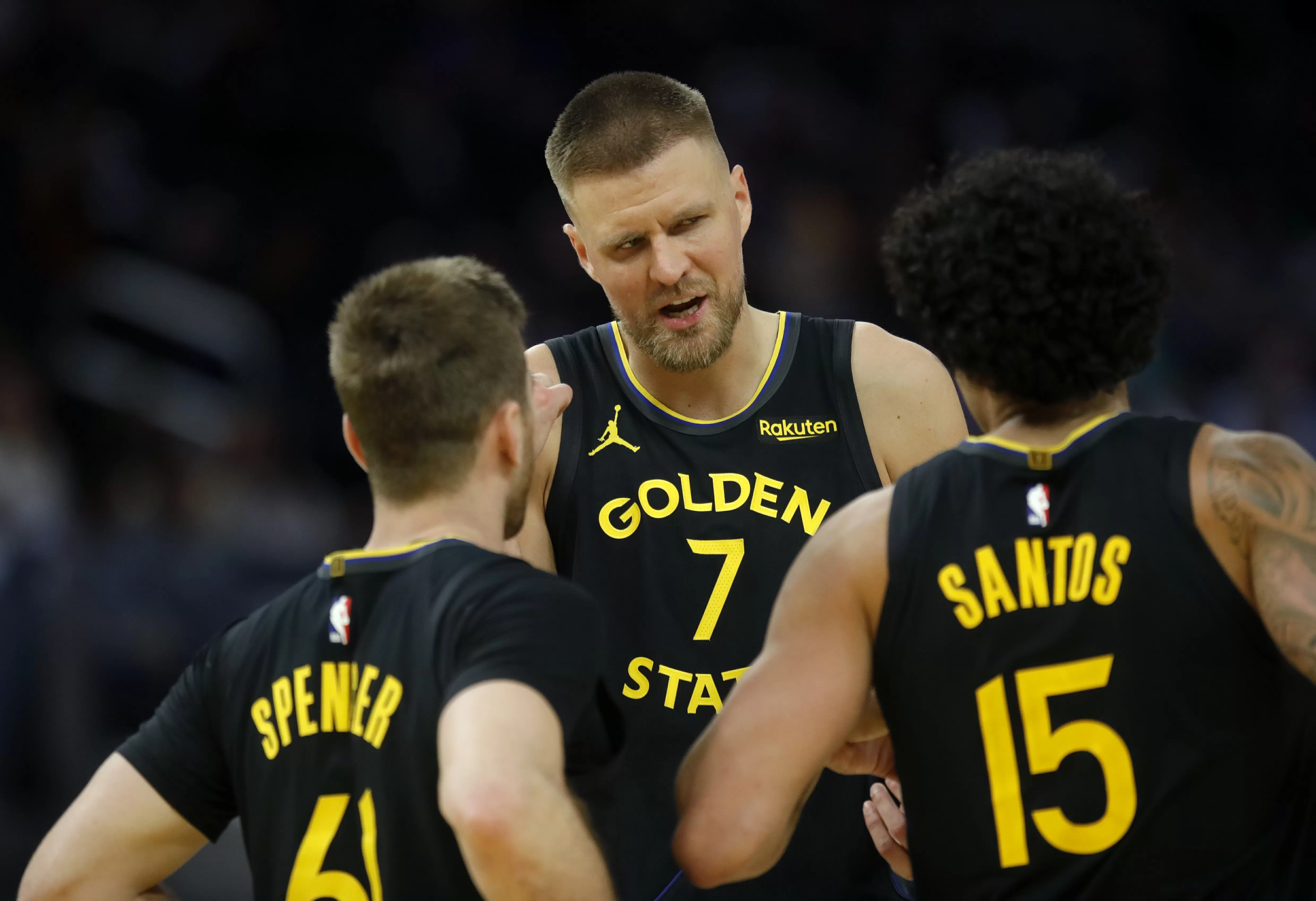 Warriors: Porzingis, Seth Curry could return vs. Thunder