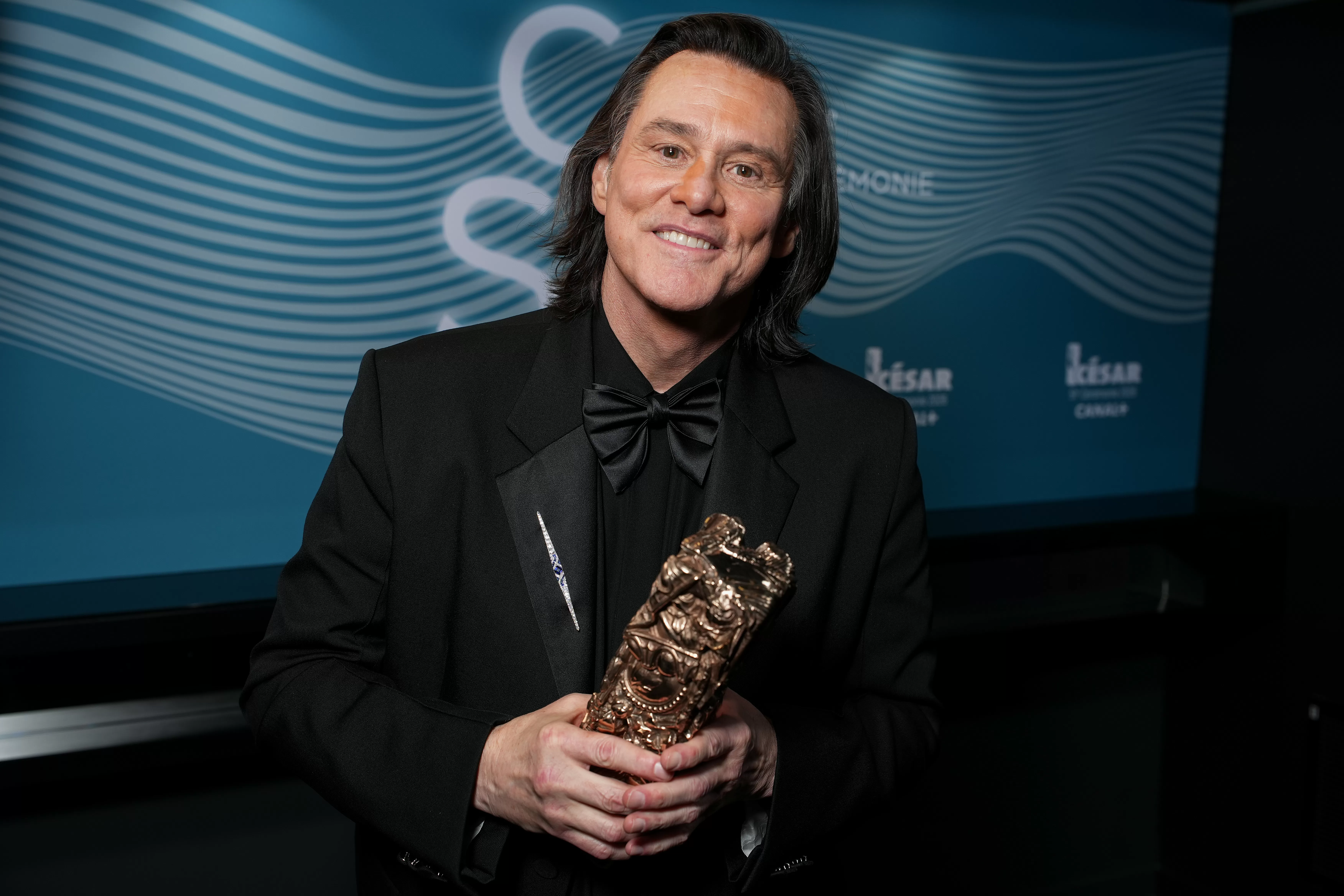 Jim Carrey reportedly ‘sad’ as rumors persist about his ‘strange’ new look