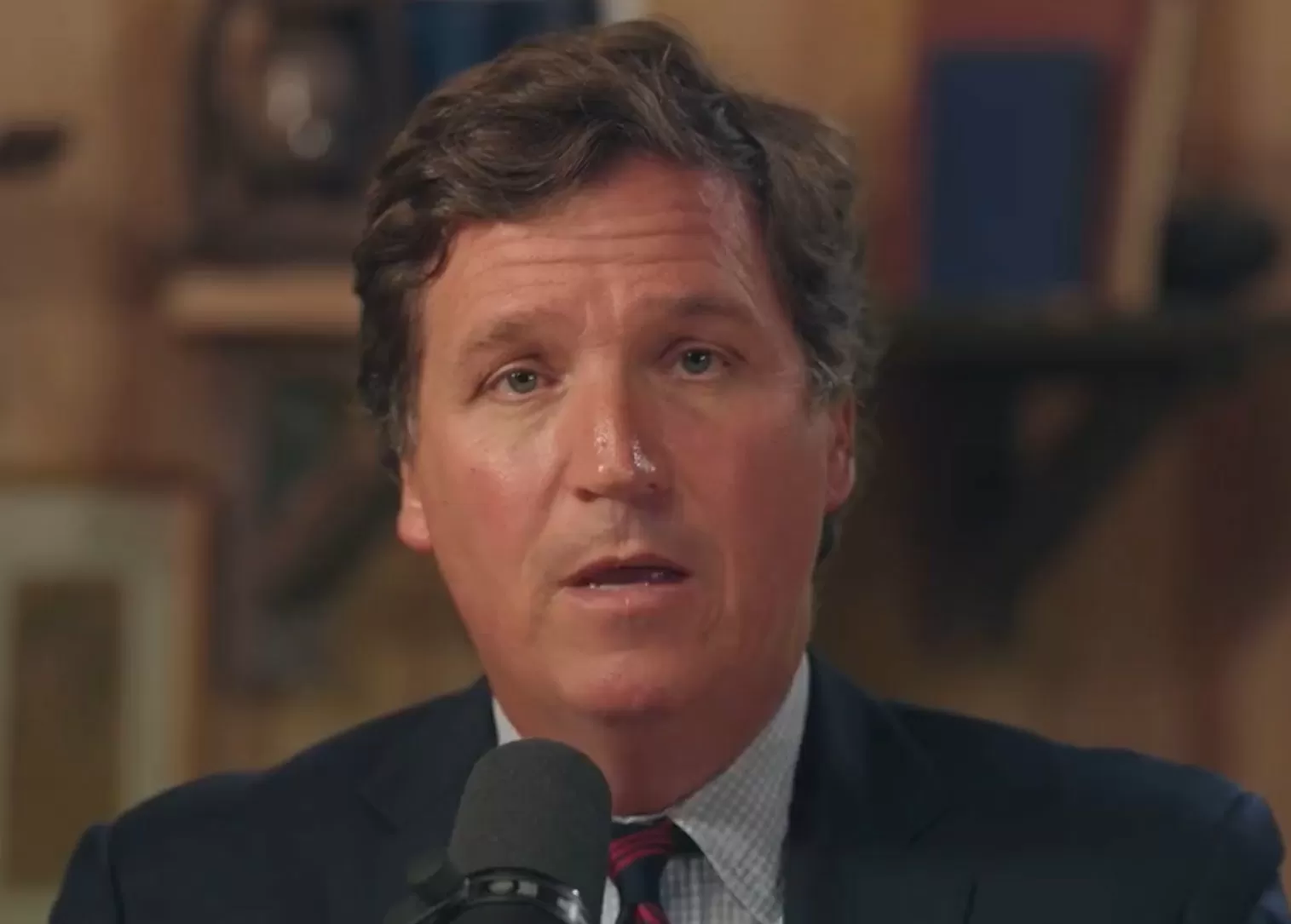 Disaster for Tucker Carlson as Literally Millions of His Nicotine Pouches Are Hijacked by LA Pirates