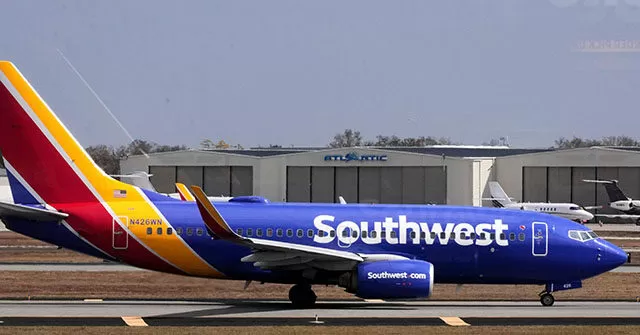 WATCH: Southwest Flight Diverted Due to Passenger Scare Involving Phone Alert Marking Ramadan Prayer Time