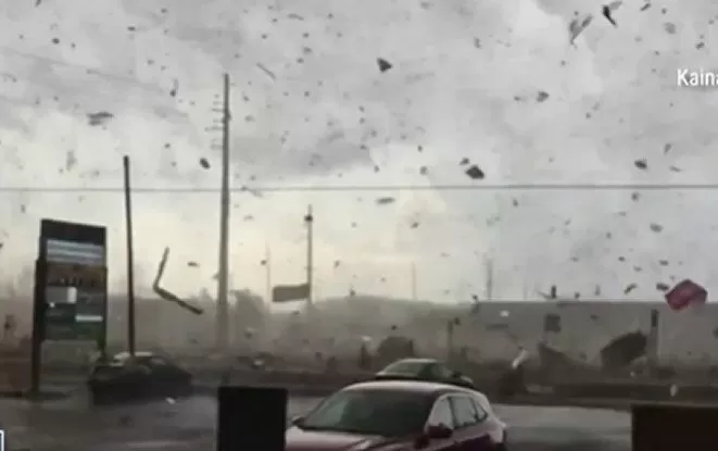 Insane Footage Shows Tornado Ripping Through Southwest Michigan (VIDEO)