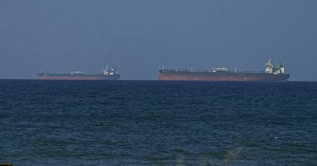 Trump Warns Iran Over Strait of Hormuz Tanker Fees