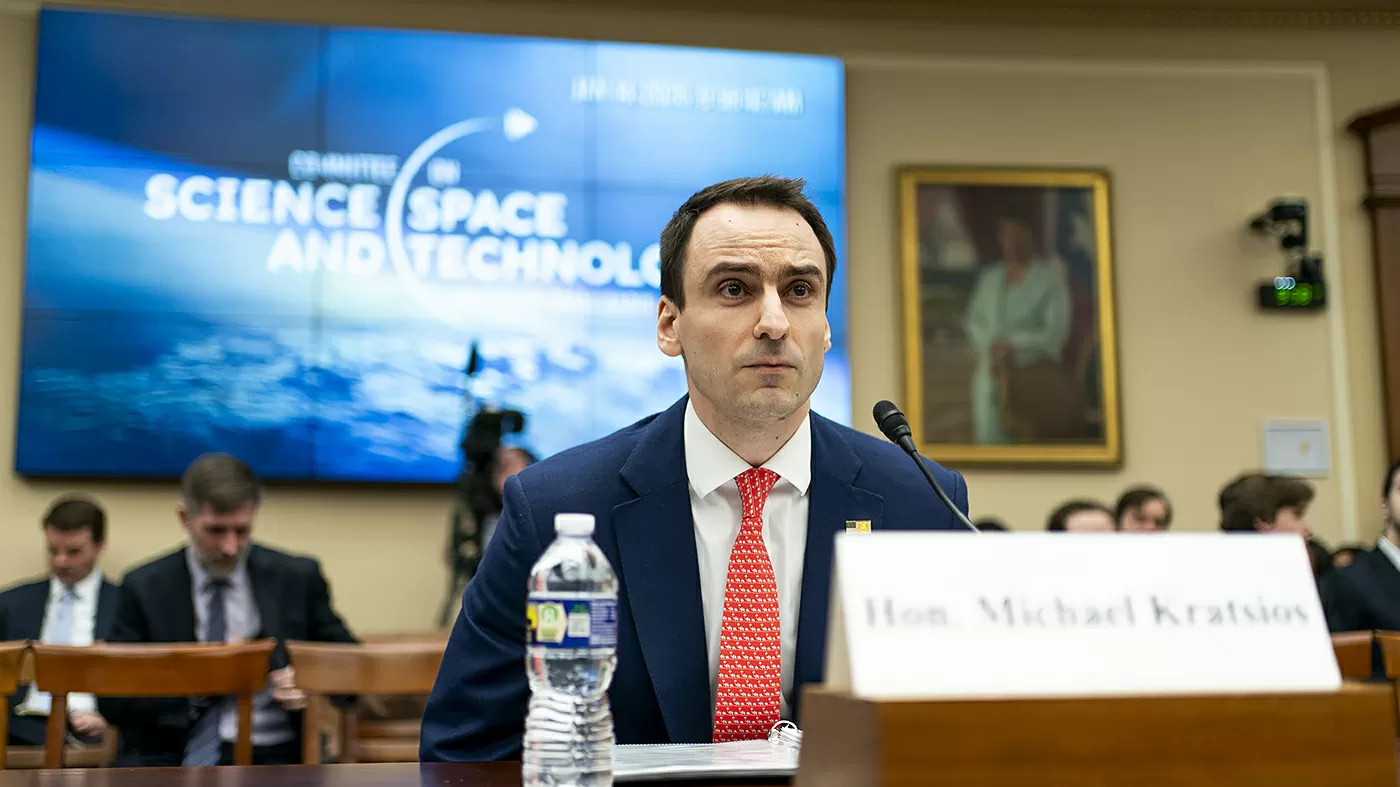 White House official accuses foreign entities of ‘industrial-scale’ theft of US AI 