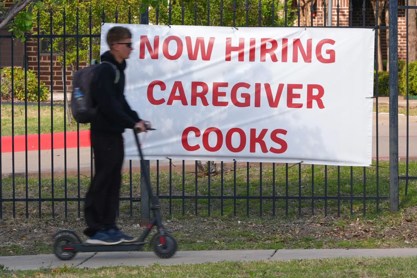 Fewer in US, Canada say it's a good time to find a job: Gallup