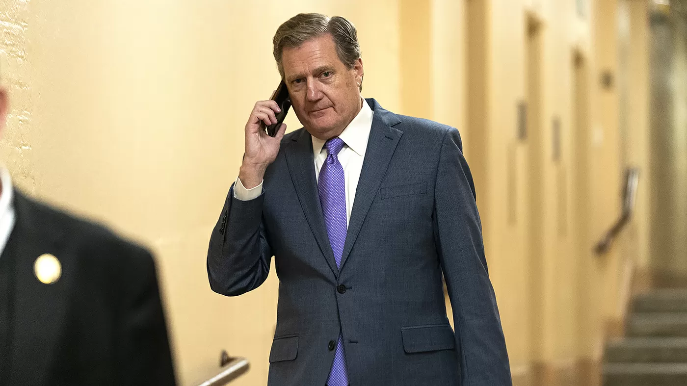 House Republican says he doesn’t think ground troops will be needed to open the Strait of Hormuz