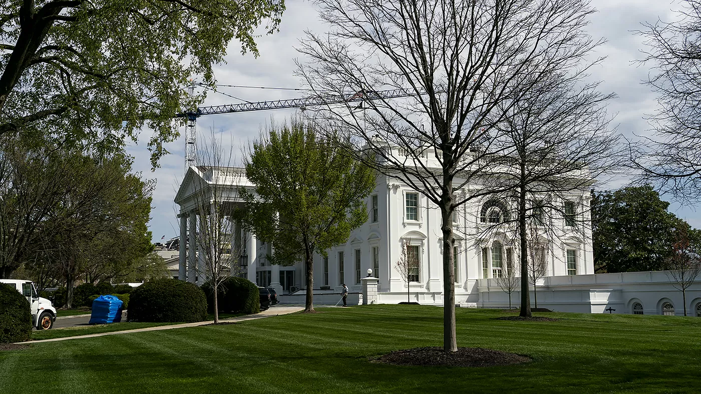 White House staff warned against insider trading amid Iran war