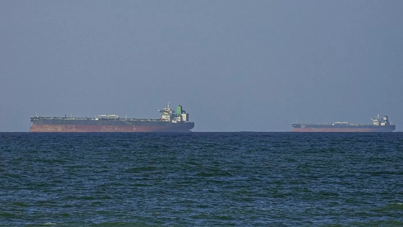 US military says no ships made in past blockade in first day