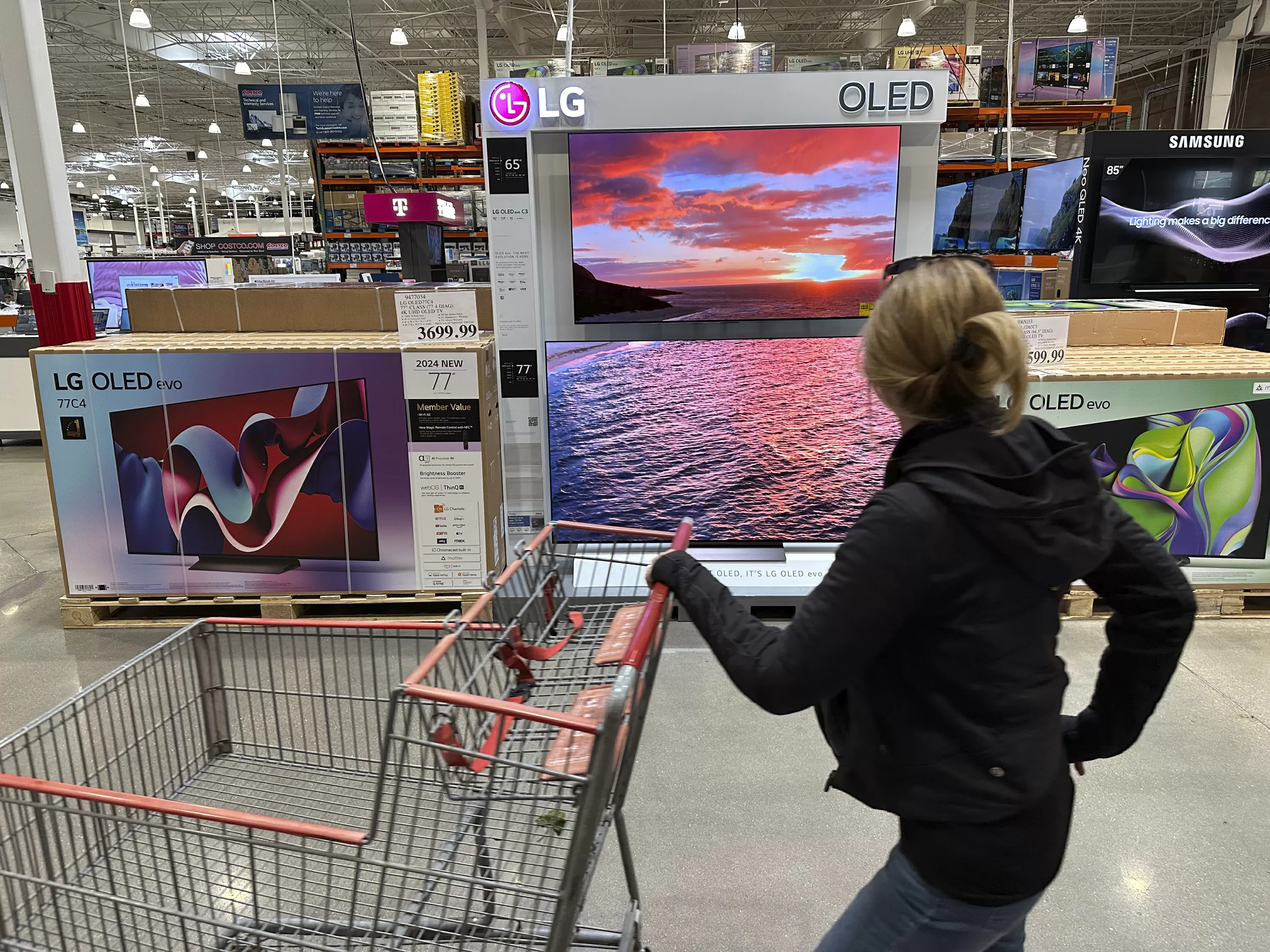 Consumer sentiment sinks to record low