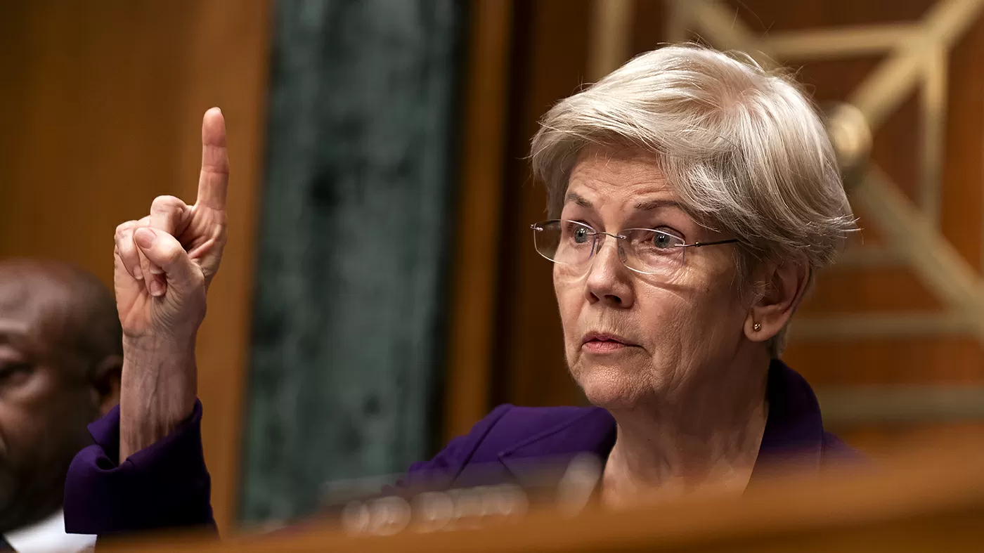 Warren draws 'parallels' between AI 'bubble' and financial crisis