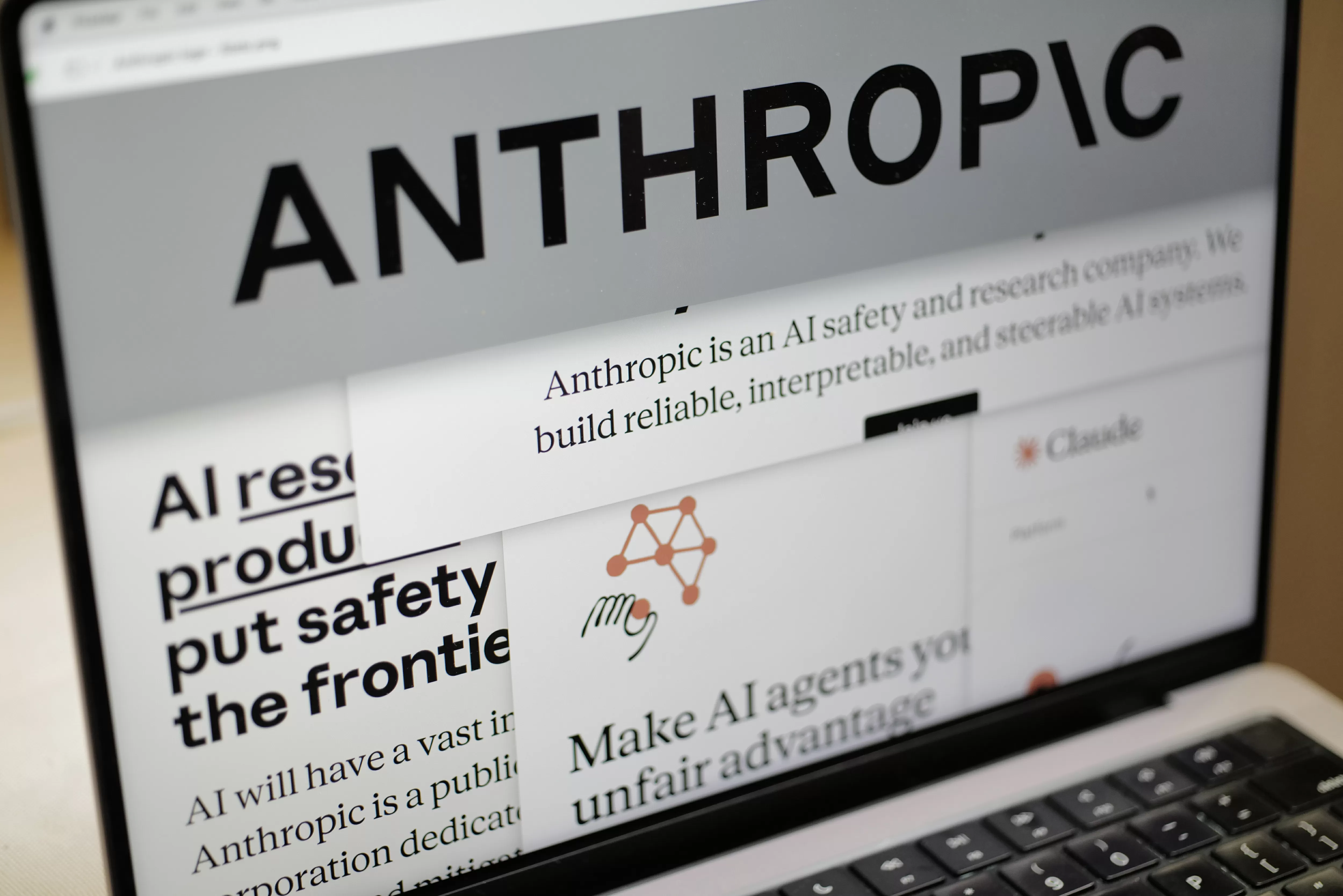 Trump admin asks court to reimpose Anthropic supply chain risk designation