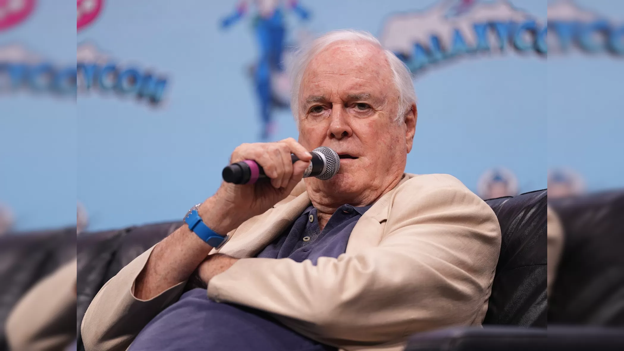 British Actor Who Mocked Christianity Receives Scorn for Mourning Rise of Islam
