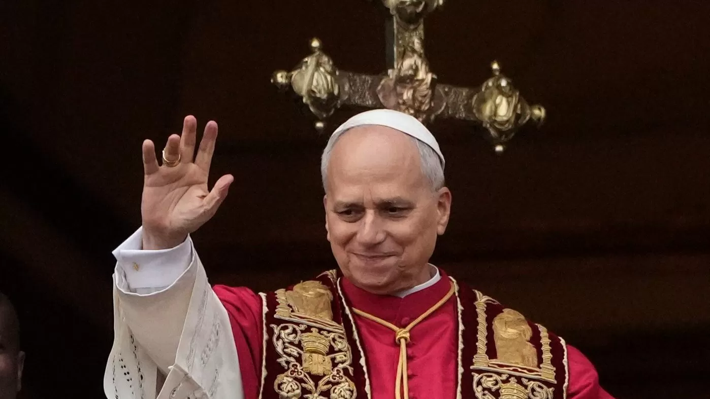 Pope Leo says 'we can live in peace' amid spat with Trump